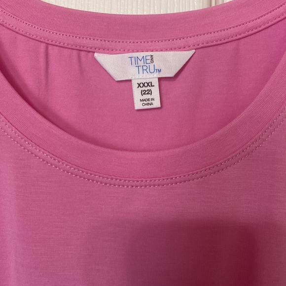 Time and Tru women’s short sleeve twist top with flutter sleeves; size: XXXL(22) - Picture 3 of 4
